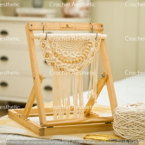 DIY Wall Art Ideas for Crochet & Macrame Lovers Macrame Knots Tutorial, Makramee Diy, Macrame Table Runner, Macrame Purse, Macrame Supplies, Knots Tutorial, Vertical Frames, Macrame Bag, Modern Macrame