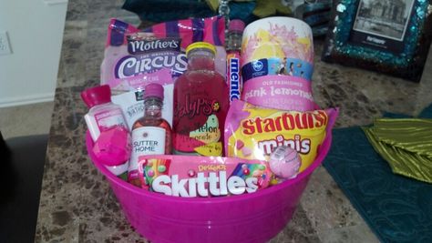 Pink Themed Gift Basket Pink Basket Ideas For Color Party, Pink Color Theme Party Basket, Color Party Basket Ideas Pink, Color Party Ideas For Adults Pink Basket, Pink Color Basket Party, Pink Themed Gift Basket, Pink Color Party Basket, Pink Snack Basket, Pink Candy Basket