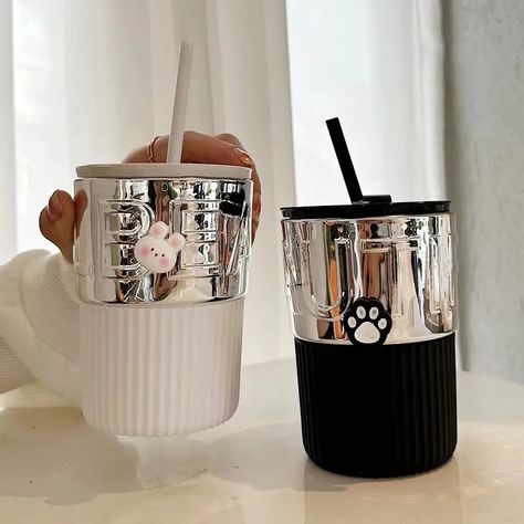 Aqua Flask, Mug With Straw, Coffee Flask, To Go Coffee Cups, Coffee Thermos, Coffee Glasses, Thermos Flask, Computer Gifts, Pretty Mugs