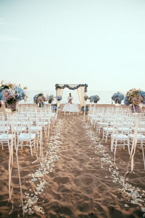 Wedding Ceremony Setup, Beach Wedding Aisles, Wedding Ceremony Songs, Wedding Setup, Wedding Themes Summer, Blended Families, Dream Beach Wedding, Rustic Wedding Decorations, Ceremony Design