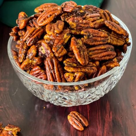 Savory Roasted Pecans Recipe, Savory Roasted Pecans, Roasted Pecans Recipe, Pecan Recipe, Roasted Nuts Recipe, Spiced Nuts Recipe, Vegan Worcestershire Sauce, Spiced Pecans, Roasted Pecans