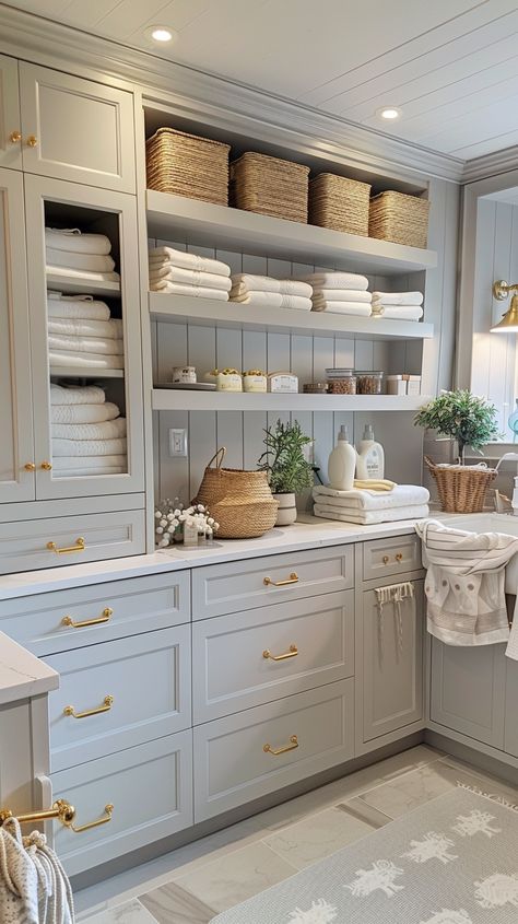 Transform your laundry space with these 44 stunning laundry room ideas to inspire you! From clever storage solutions to stylish design tips, discover how to make your laundry room both functional and beautiful. 🧺✨ #LaundryRoom #HomeInspiration #InteriorDesign Laundry Basket Storage Laundry Room, Laundry Room Design Large, Laundry Room Storage Idea, Beautiful Laundry Room Ideas, Laundry Room With Storage Ideas, Traditional Laundry Room Design, Laundry Room Style, French Inspired Laundry Room, Country French Laundry Room