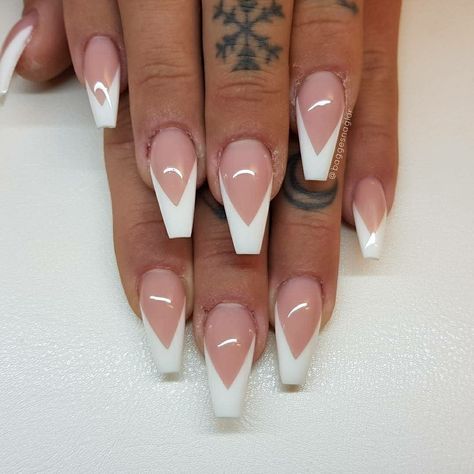 Vtip French Nails Coffin, Vtip French Nails, French Nails Coffin, White Tip Acrylic Nails, White Tip Nails, Mauve Nails, White Acrylic Nails, French Tip Acrylic Nails, French Acrylic Nails