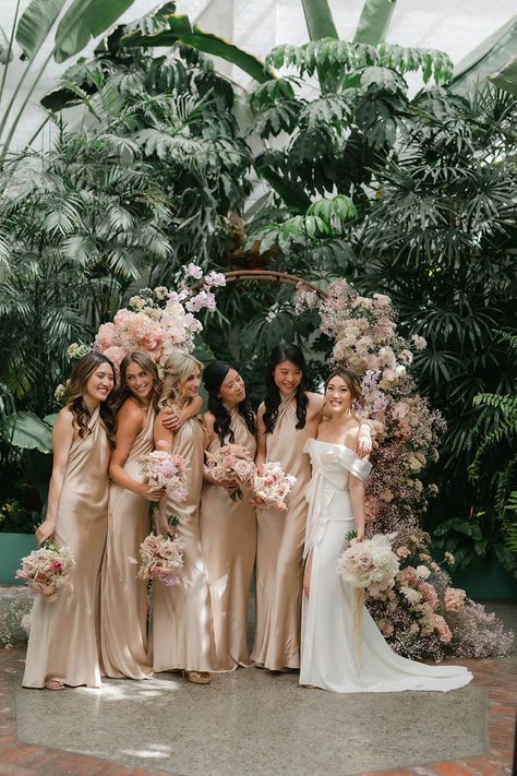 Soft Pink And Champagne Wedding, Wedding Colour Champagne, Champagne Rose Wedding Theme, Wedding Flowers For Champagne Dress, Champagne Coloured Bridesmaid Dresses, Champagne And Blush Pink Wedding Theme, Blush Champagne Gold Wedding, Wedding Palette Champagne, Champagne Bridesmaid Dresses With Pink Flowers