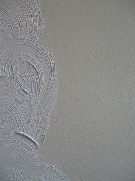 There is texture on the walls with the different ways the paint is layed on the wall. Texturing Walls, Plaster Walls Diy, Plaster Wall Texture, Drywall Texture, Ceiling Bathroom, Painting Textured Walls, Plaster Texture, Diy Plaster, Nordic Bedroom