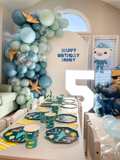 Nautical Party Balloons, Under The Sea Birthday Party Balloons, Octonauts Balloon Garland, Beach Themed Balloon Garland, Ocean Theme Balloons, Surf Balloon Garland, Bubble Balloon Arch, Ocean Theme Balloon Arch, Ocean Balloon Decorations