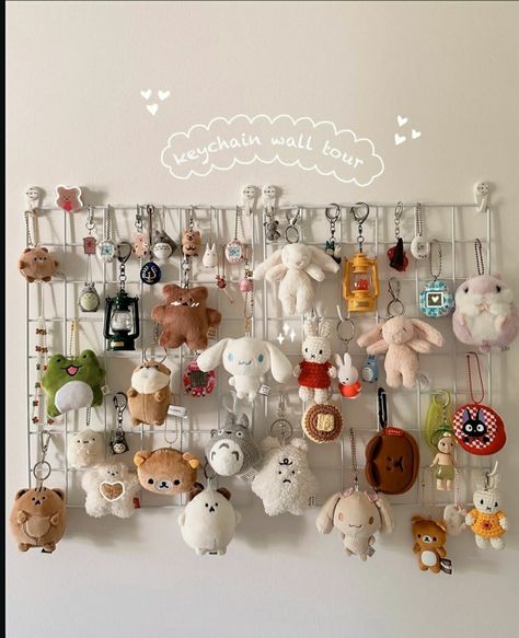 Keychains Sanrio, Ikea Display, Keychain Wall, Animal Crossing Cute, Merchandise Tags, Cute Keychains, Room Aesthetics, Room Redesign, Pinterest Room Decor