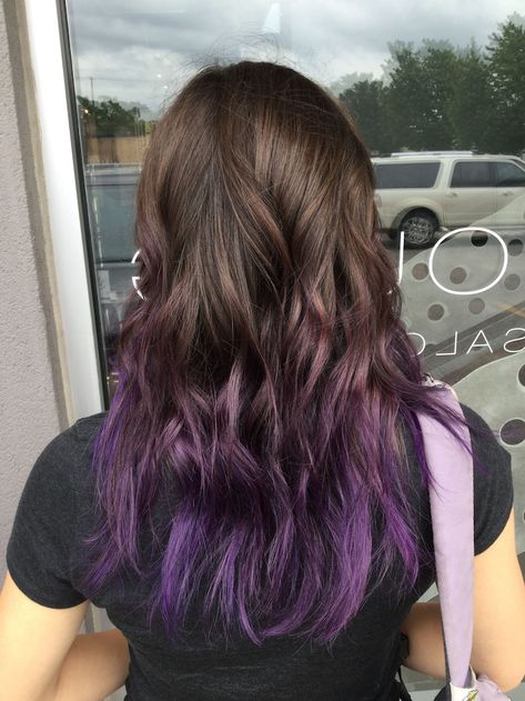 brown-to-dark-purple-medium-length-wavy-hair-ombre-hair-brown-to-blonde Ombré Short Hair, Purple Hair Tips, Boliage Hair, Purple Brown Hair, Blonde Ombre Hair, Violet Hair Colors, Best Ombre Hair, Purple Balayage, Rambut Brunette