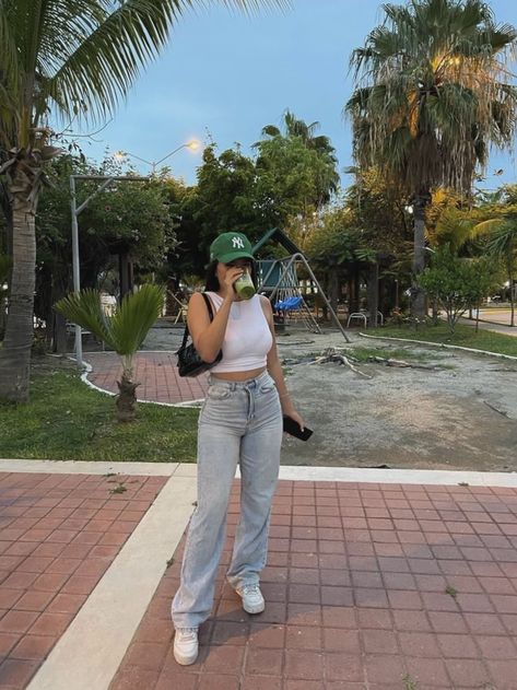 Green Hat Outfit Summer, Fits With Baseball Hats, Cute Outfit With Baseball Hat, Green La Hat Outfit, Jeans And Hat Outfit Baseball Caps, Zoo Fits Aesthetic, Streetwear Fashion With Hat, Casual San Diego Outfit, Baseball Cap Outfits For Women Summer