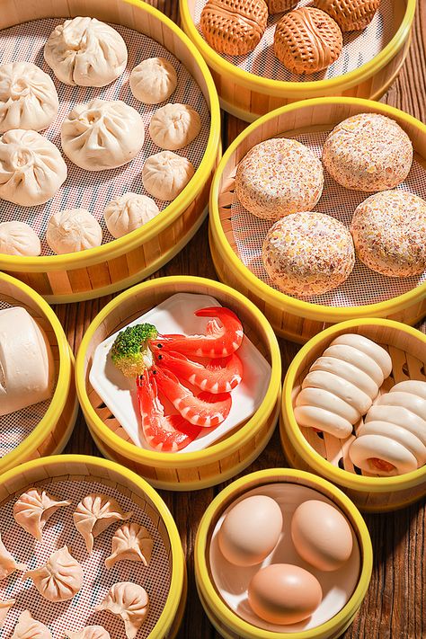 What To Make In Bamboo Steamer, Dumpling Steamer Bamboo, Steaming Dumplings In Bamboo Steamer, How To Use A Bamboo Steamer, Steamed Recipes Healthy Meals, Steam Basket Recipes, How To Use A Bamboo Steamer Basket, Steam Recipes Meals, Bamboo Steamer Recipes Meals