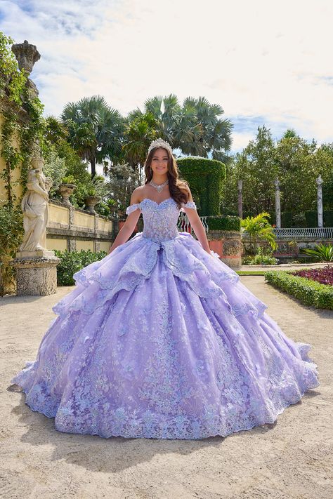 Flowers Gown Dress, Moda2000 Quince Dresses Purple, Pastel Purple Quinceanera Dress, Purple And Blue Quinceanera Dresses, Lavender 15 Dresses Quinceanera, Purple 15 Dress, Purple Chambelan Outfits, Light Purple Sweet 16 Dresses, Lilac Purple Quinceanera Dress