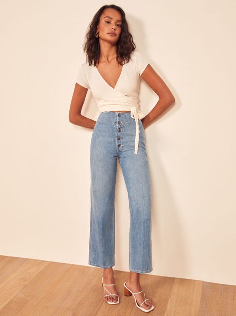 Summer Relaxed Fit High-waisted Flare Jeans, Relaxed Fit High-waisted Flare Jeans, Medium Wash High-waisted Relaxed Flare Jeans, Relaxed Fit High-waisted Cotton Flare Jeans, Vintage High-rise Relaxed Fit Flare Jeans, Looks Hippie, Bristol, Mode Inspiration, Spring Summer Outfits