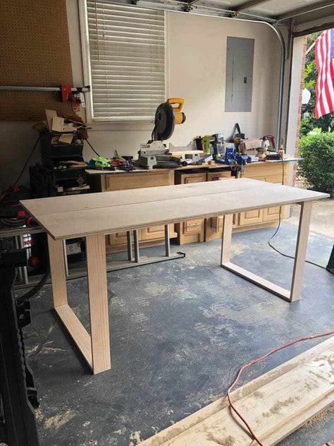 DIY Modern Wood Desk - House On Longwood Lane Diy Working Table, Diy Modern Wood Furniture, Wood Desk Modern, Diy Desk Easy, 2x4 Desk Legs, Minimalist Writing Desk, Build Your Own Desk Diy, Diy Workspace Desk, Live Edge Desk Office Modern