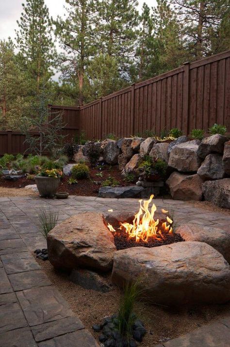 22 SPECTACULAR NATURAL STONE LANDSCAPING IDEAS - 146 Cheap Fire Pit, Fire Pit With Rocks, Concrete Patios, Outdoor Fire Pit Designs, Cheap Patio, Backyard Fireplace, Backyard Seating, Fire Pit Designs, Diy Fire Pit