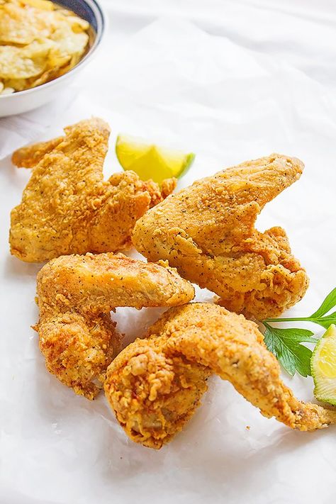 Crispy Spicy Chicken Wings, Fried Chicken Without Eggs, Spicy Fried Chicken Wings, Fried Chicken No Egg, Fried Wings Crispy, Crispy Spicy Chicken, Fry Chicken Wings, Fried Chicken Wing, Fried Chicken Wings Recipe