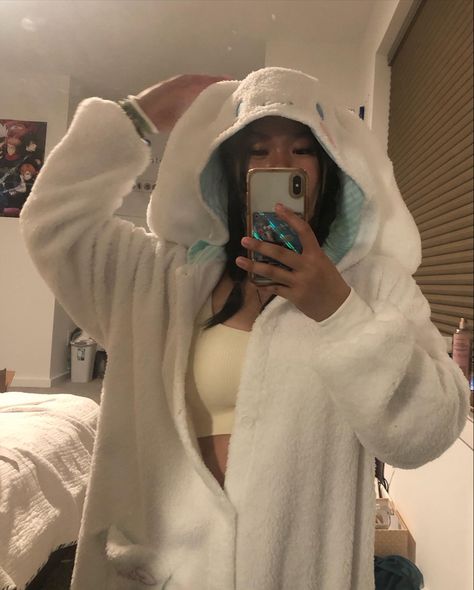 Bunny Onesie Aesthetic, Sanrio Onsies, Onesies Pajamas, Aesthetic Onsies, Onesie Sanrio, Oversized Onesie, Cinnamon Roll Onesie, Onsies Pajamas, Onsies Pjs