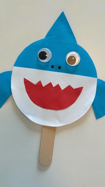 Mel  |  Early Childhood Educator on Instagram: "Baby Shark Craft 🦈🦈  Follow @artsandcrafts4kids for more ideas! 🌟 . . . #sensoryactivities #artsandcrafts #diyartsandcrafts #activitiesforkids #kidsactivities #earlychildhoodeducation #playlearningideas #babyshark #shark" Fish Crafts For Kids, Ocean Kids Crafts, Sea Animal Crafts, Shark Activities, Kids Fathers Day Crafts, Early Childhood Educator, Shark Craft, Fish Craft, Shark Fish