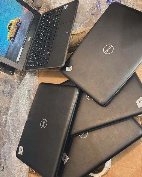 Dell latitude 3190 Intel pentium silver 8gb ram || 128gb ssd Price🏷️: #135,000 3 pieces now available🫰 For order placement Contact: 08108146533 #laptop #laptoplifestyle #laptoprepair #laptops #ilorin #nigeria #fyp #fypシ #fypage Titanic 2, Dragon Sketch, New Laptop, Laptop Lifestyle, Laptop Repair, Repair Guide, 2025 Vision, Computer Repair, Dell Latitude