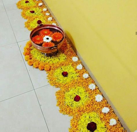 Diwali Decoration Lights, Flower Rangoli Designs, Simple Flower Rangoli, Rangoli Designs Simple Diwali, Diy Floral Decor, Rangoli Simple, Janmashtami Decoration, Diwali Decoration Items, Diwali Decorations At Home