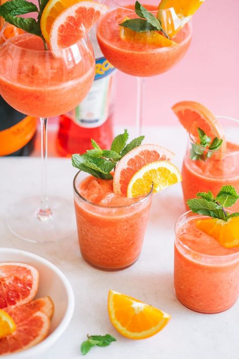 Prosecco And Orange Juice, Frozen Aperol Spritz, Italian Courtyard, Spa Food, Spritz Cocktail, Frozen Drink, Refreshing Summer Cocktails, 5 Ingredient Recipes, Frozen Cocktails