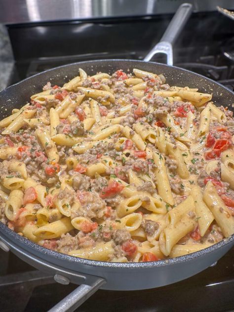 Rotel Pasta (Easy Recipe) Easy Dinner Recipes With Rotel, Rotel Dip Pasta, Homemade Pasta Dinner Recipes, Hamburger And Velveeta Recipes, Pasta With Rotel Tomatoes, Keilbasa Recipes Pasta, Rotel Chicken Pasta Velveeta, One Person Meals Easy, Rotelle Pasta Recipes