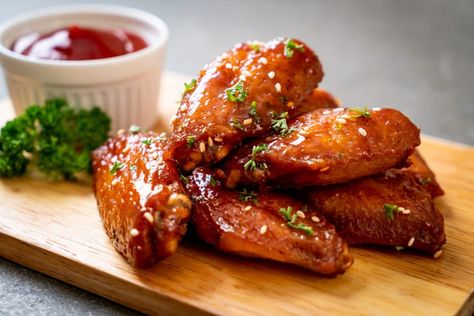 Chicken Wings Aesthetic, Corn Dips, Chicken Wings Marinade, Wings Marinade, Best Wing Sauce, Baked Bbq Chicken Wings, Baked Chicken Wings Recipe, Freezing Corn, Wings Aesthetic