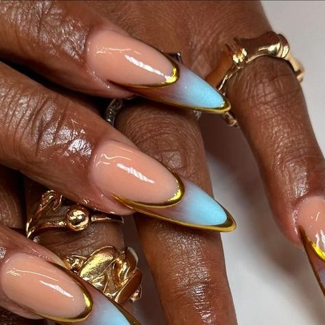 French With Gold, Airbrush Nail Art, Acrylic Press On Nails, Dope Nail Designs, Nails Fake, Blue French, Mirror Design, Party Nails, Design Nails