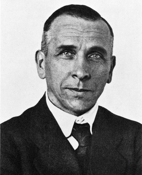 Continental Drift Theory, Alfred Wegener, Continental Drift, Continents And Oceans, Theory Of Evolution, Plate Tectonics, Isaac Newton, Meteorology, November 1