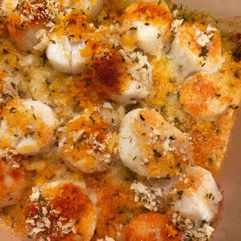 Oven Baked Scallops, Scallop Recipes Baked, Bay Scallop Recipes, Scallop Recipes Healthy, Shrimp And Scallop Recipes, Scallop Appetizer, Easy Scallop Recipes, Seafood Scallops, Frozen Scallops