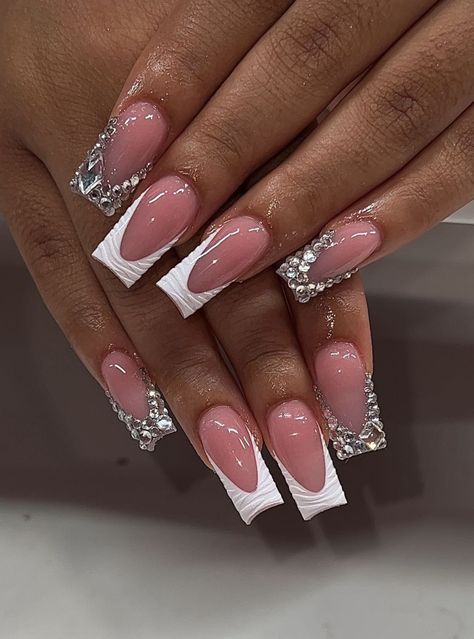 Classy Nails For Graduation, Baddie Nail Inspo Acrylic, Baddie Nails With Rhinestones, Birthday Nails Silver, Long Nail Inspo Baddie, Drake Nails, Italy Nails, Classy Baddie Nails, Nails With Rhinestones