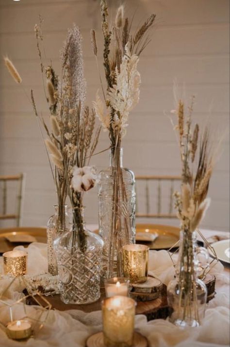 Spring Boho Wedding Centerpieces, Pampas Wedding Centerpieces Rustic, Boho Candle Centerpieces Wedding, Round Table Boho Wedding, Boho Centre Piece, Boho Candle Centerpieces, Pompadour Grass Centerpiece, Diy Boho Wedding Centerpieces, Pampas Grass Centerpiece Table Settings