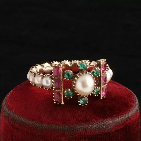 Emerald Ring Design, Ruby Eternity Ring, Antique Ruby Ring, Ruby And Pearl, Irish Wedding Rings, Make Clay Beads, Coloured Stone Rings, Pearl Cluster Ring, Diamond Pendants Designs