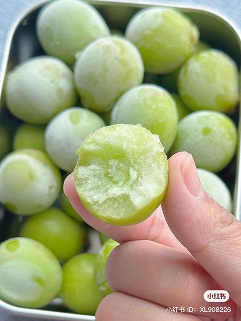 Food Babe, Food Therapy, God Mat, Healthy Food Motivation, Healthy Lifestyle Food, Yummy Comfort Food, Think Food, Sweet Snacks Recipes, Green Grapes