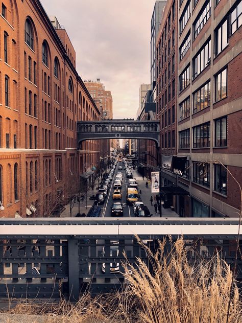 New York High Line, Highline Nyc, Cities Photography, Nyc Photoshoot, Fallen Arches, Photography City, Buildings Photography, Living Modern, Travel Brand