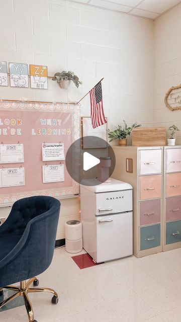 That Teacher Taylor on Instagram: "How I decorated my filing cabinets in my kindergarten classroom 💖 so my old classroom had a lot of damage on the cabinet fronts so I had to figure out a way to cover them but I ended up really loving how they looked so I did them again!" Preschool Front Office Ideas, Classroom File Cabinet Organization, Cute File Cabinet, Teacher Filing Cabinet Organization, Contact Paper Classroom Ideas, Classroom Cabinet Makeover, Teacher File Organization, Teacher Cabinet Organization, Classroom Cabinet Decor