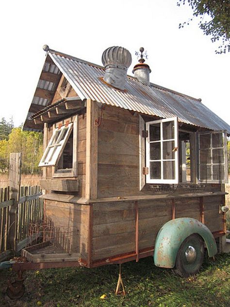 Small Shed House Design | ... home front: Bob Bowling Rustics' tiny sheds; barn converted to small Creative Trailer Ideas, Chicken Coop On Wheels, Chicken Coop Pallets, Mobile Chicken Coop, Rustic Tiny House, Walk In Chicken Coop, Chickens In The Winter, Portable Chicken Coop, Diy Chicken Coop Plans