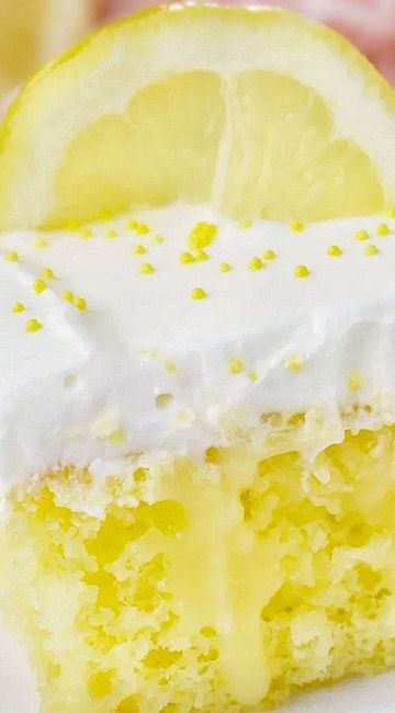 Lemon Poke Cake, Lemon Icebox Cake, Poke Cake Lemon, Lemon Icebox Pie, Box Lemon Cake, Moist Lemon Cake, Icebox Cake Recipes, Lemon Layer Cakes, Sweet Condensed Milk