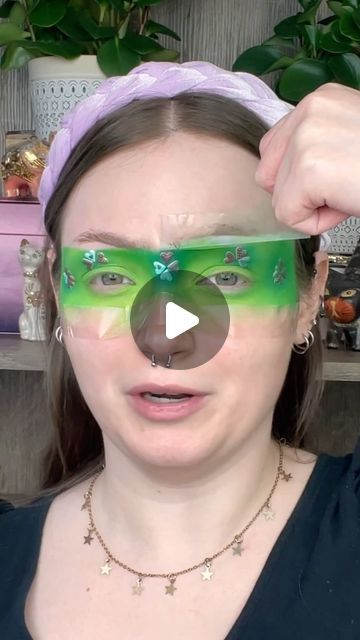 Tape Makeup Trend, Superhero Makeup, Tape Makeup, Makeup Green, Makeup Challenge, Rainbow Eyes, Glitter Liner, Makeup Challenges, Green Makeup