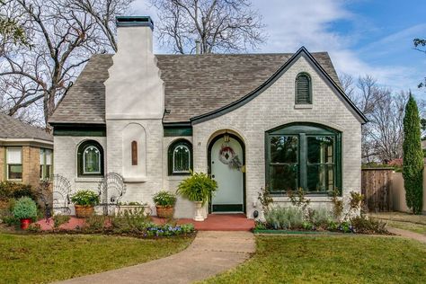 Older Home Interior Design, English Cottage Aesthetic, White Brick House, Old Home Renovation, Historic Homes For Sale, Tudor Cottage, Dallas Skyline, Dallas Arboretum, Cottages And Bungalows