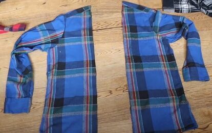 This is a DIY guide on upcycling flannel shirts. Learn how to upcycle flannels into a new shirt and dress in this easy tutorial. Old Flannel Shirt Ideas, How To Make A Small Shirt Bigger, Refashion Flannel Shirt Ideas, Upcycle Boho Clothing Diy, Embellished Flannel Shirts, Sweatshirt Flannel Upcycle, Repurposed Clothing Upcycling Diy, Bleach Flannel Shirt Diy, Thrift Upcycle Clothes Ideas