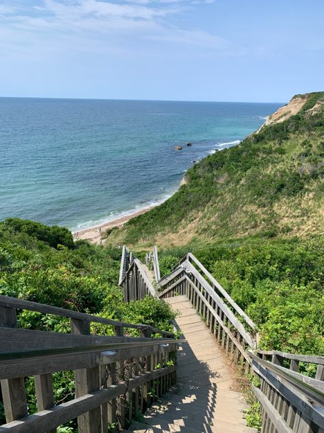 block island - the bluffs Block Island Rhode Island, Rhode Island Beaches, Rhode Island Travel, Beach Honeymoon Destinations, Beach Honeymoon, Best Wallpapers, The Wanderer, Block Island, Tropical Getaways