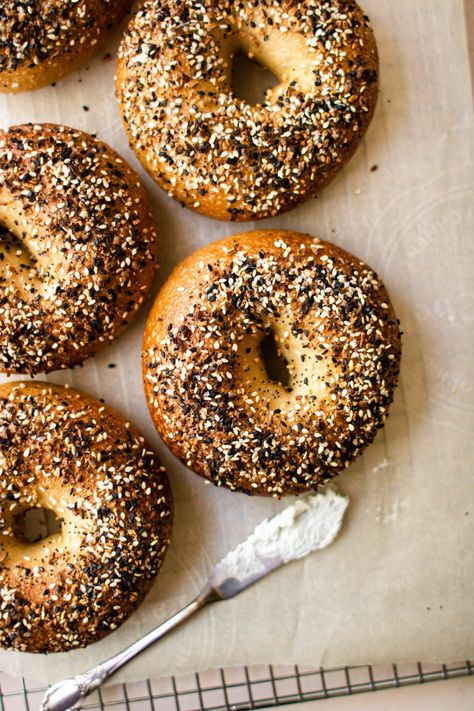 New York Style Bagel Recipe | How to make the perfect bagel Salmon Bagel Board, Best Bread Recipes, Bagel Board, New York Style Bagels, Ny Bagel, Smoked Salmon Bagel, Salmon Bagel, No Bread Diet, New York Bagel