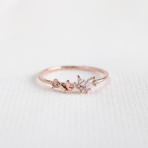 Korean Jewelry Rings Rose Gold, Bridal Necklace Designs, Trendy Rings, Dainty Band, Delicate Butterfly, Gold Rings Fashion, Butterfly Ring, Classy Jewelry, Cute Butterfly