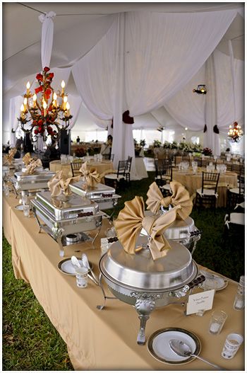 one caterer's food options, but good general ideas for what we could have Bufette Ideas, Wedding Reception Food Buffet, Wedding Buffet Table, Buffet Wedding Reception, Buffet Set Up, Wedding Reception Dinner, Catering Buffet, Catering Display, Reception Food