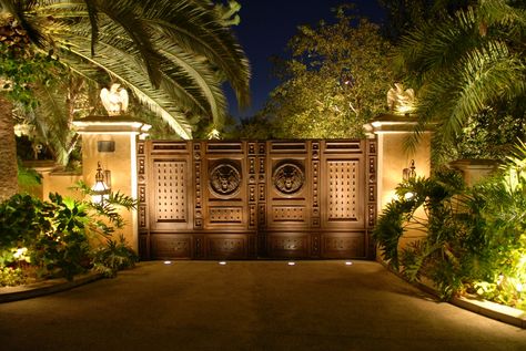 Main Gate Entrance to an Estates  I illuminated in 92067 by Mark Mullen Artistic Illumination 1-866-535-8750 Entrance Gates Driveway, Mansion Homes, Gate Entrance, Estate Gates, Gate Lights, Outdoor Gate, Driveway Entrance, Front Gate Design, Entrance Gates Design