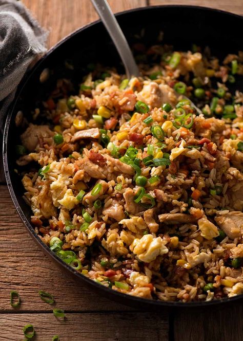 Minced Chicken, Chicken Rice Recipes, Chicken Fried Rice Recipe, Chinese Cooking Wine, Arroz Frito, Recipetin Eats, Recipe Tin, Cooking White Rice, Chicken Fried Rice