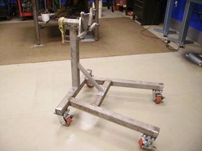 Fabrikasi Logam, Engine Stands, Engine Stand, 1956 Chevy, 56 Chevy, Welding Crafts, Diy Table Saw, Small Cafe Design, Shop Work Bench