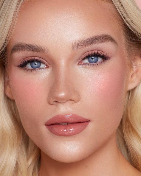 Pink Wedding Makeup, Bridal Makeup For Blondes, Soft Bridal Makeup, Concealer Tricks, Wedding Makeup For Blue Eyes, Makeup Everyday, Ideas De Maquillaje Natural, Charlotte Tilbury Makeup, Liquid Blush