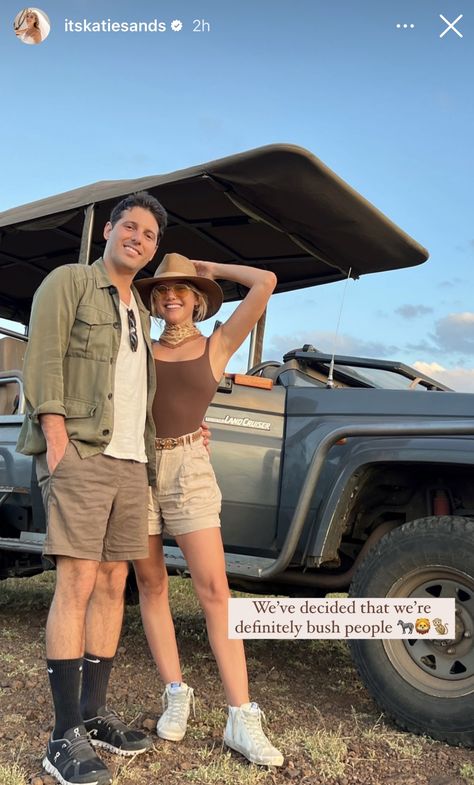 Spirt Week Safari Day, Safari Costumes Women, Safari Guide Outfit, Outfits For Kenya, Stone Town Zanzibar Outfit, Safari Outfit Inspiration, Woman Safari Outfit, Summer Safari Outfit Women, Safari Mom Outfit