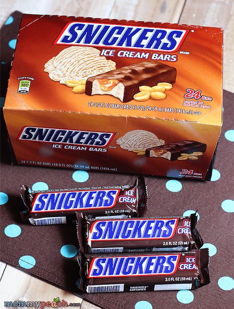 Snickers Ice Cream Bar Snickers Ice Cream Bars, Ice Cream Bars, Dessert With Snickers Candy Bars, Snickers Drink, Snickers Bar Aesthetic, Dates Snickers Bar, Snickers Chocolate Bar, Snickers Ice Cream, Snickers Chocolate